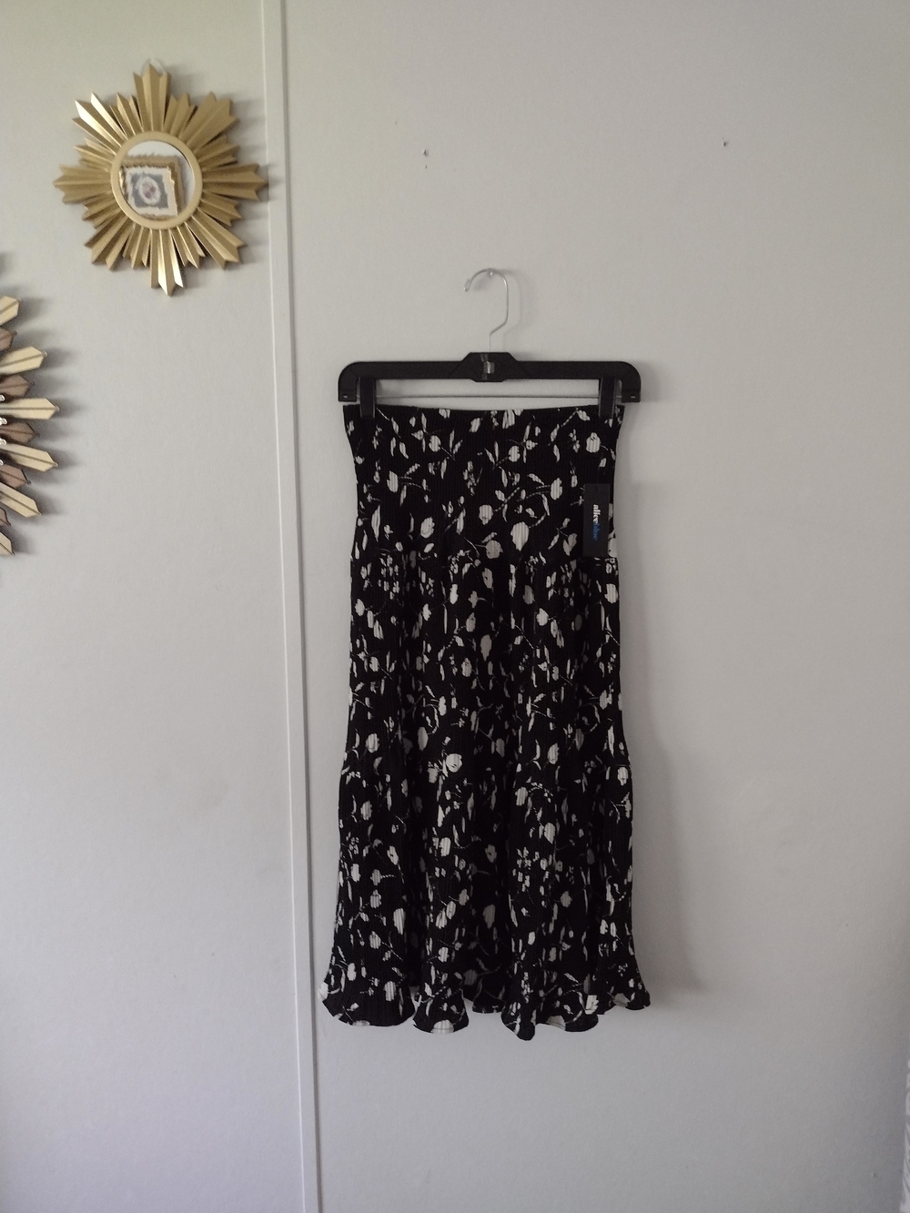 Alice Blue Black & White Floral Skirt Small